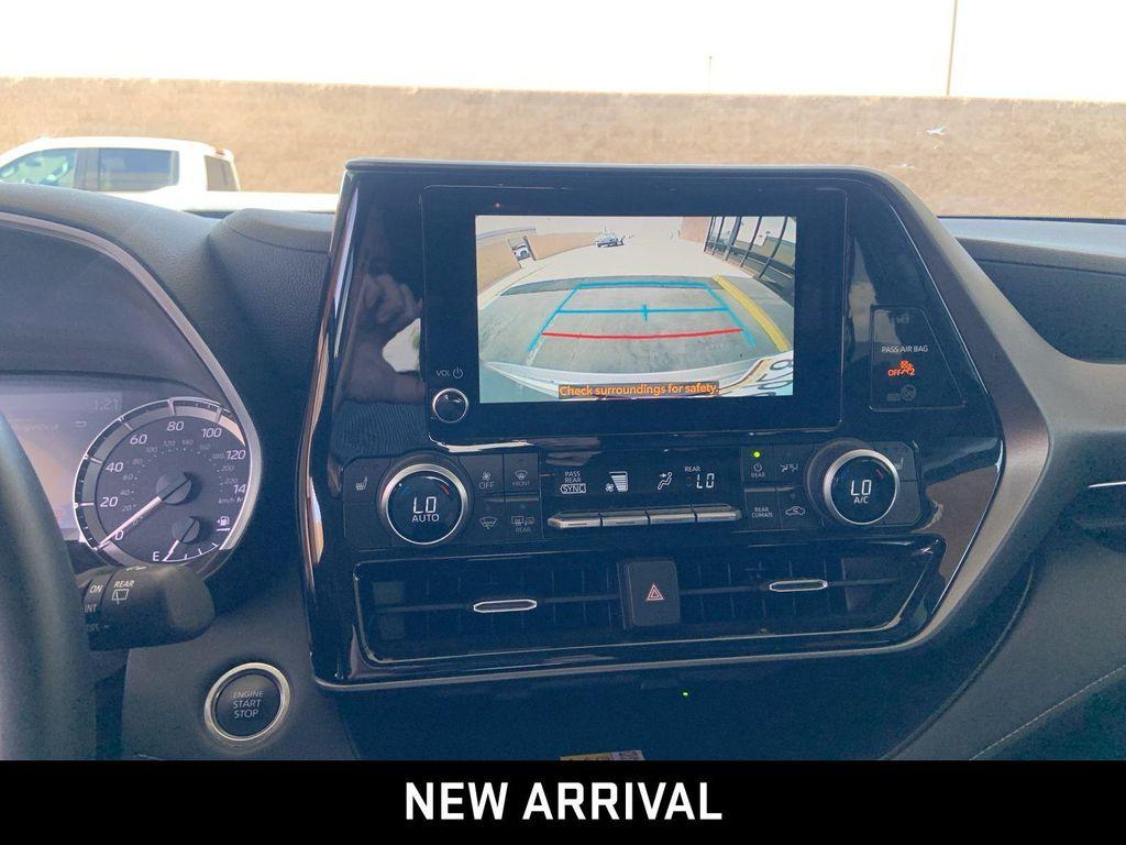 used 2024 Toyota Highlander car, priced at $42,875
