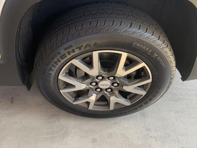 used 2023 GMC Acadia car, priced at $29,979