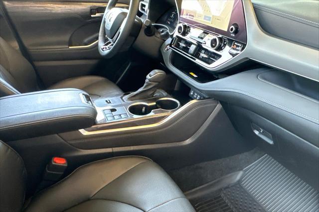 used 2023 Toyota Highlander car, priced at $45,453