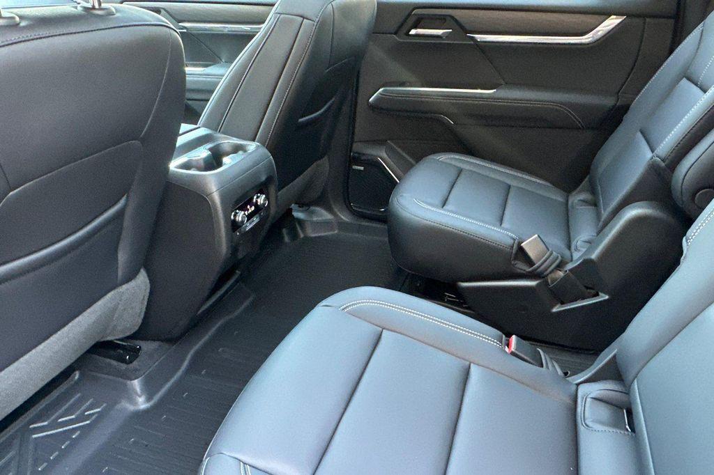 used 2025 GMC Acadia car, priced at $44,390