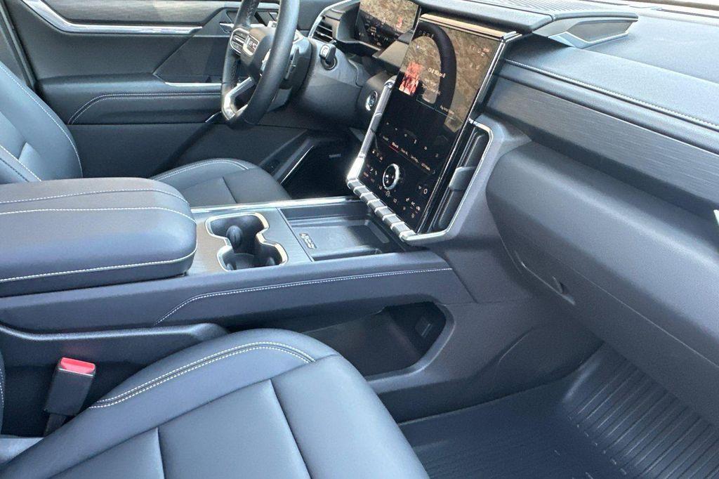 used 2025 GMC Acadia car, priced at $44,390