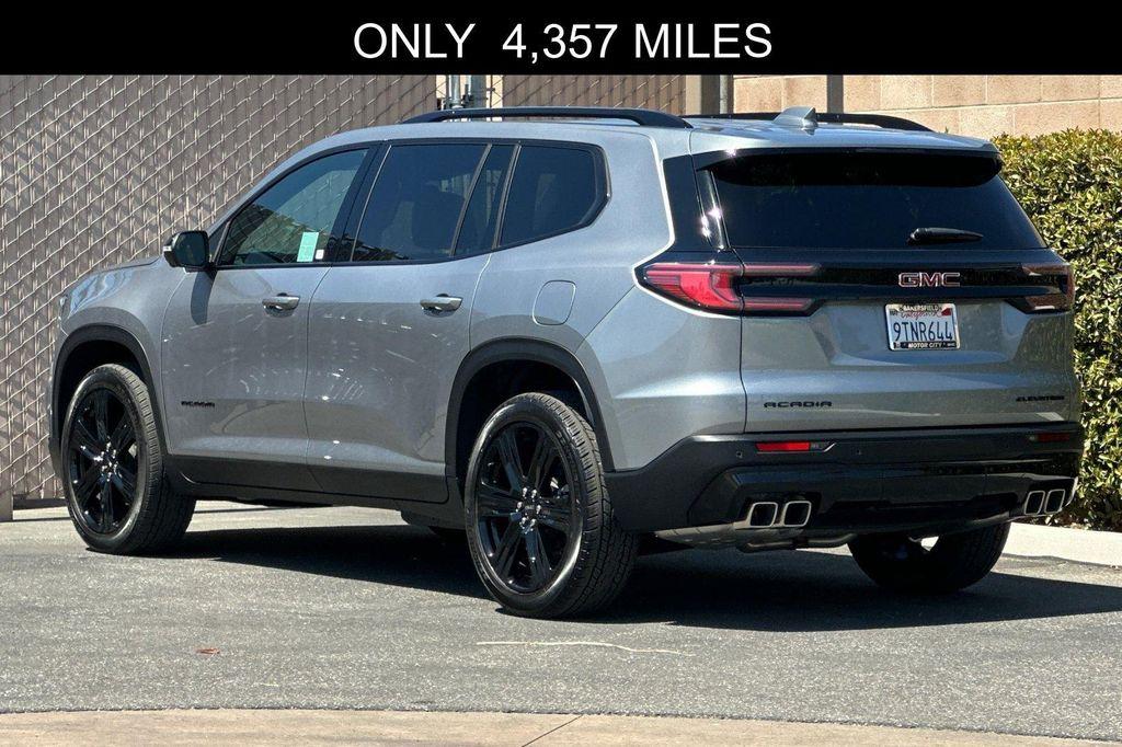 used 2025 GMC Acadia car, priced at $42,194