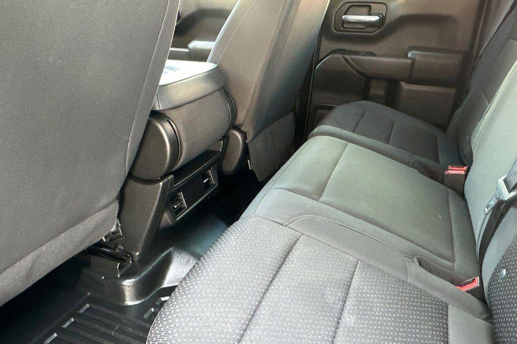 used 2023 GMC Sierra 1500 car, priced at $31,325