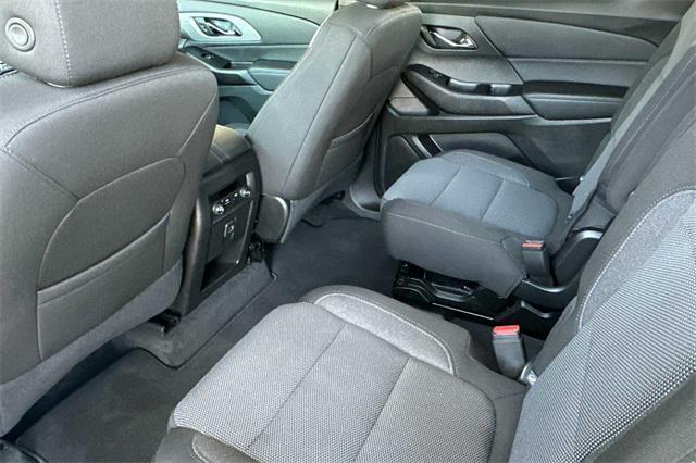 used 2023 Chevrolet Traverse car, priced at $36,136