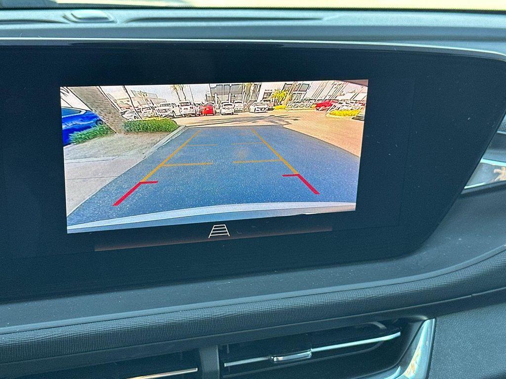 new 2025 Buick Envista car, priced at $26,140