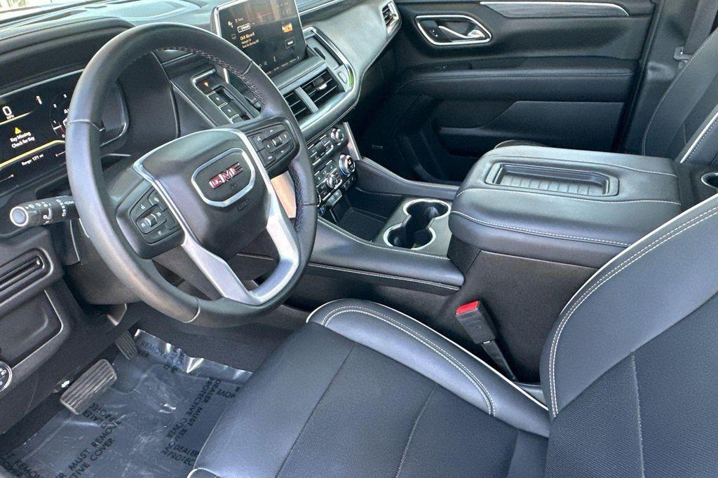 used 2024 GMC Yukon car, priced at $65,795
