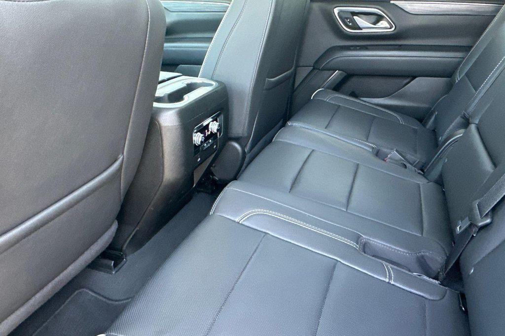 used 2024 GMC Yukon car, priced at $65,795