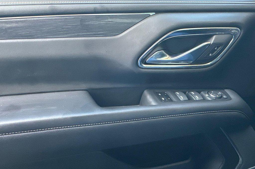 used 2024 GMC Yukon car, priced at $65,795