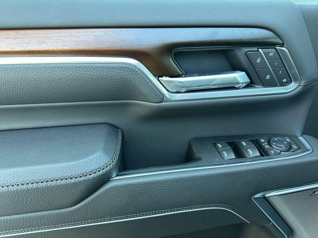 new 2025 GMC Sierra 2500 car, priced at $86,651
