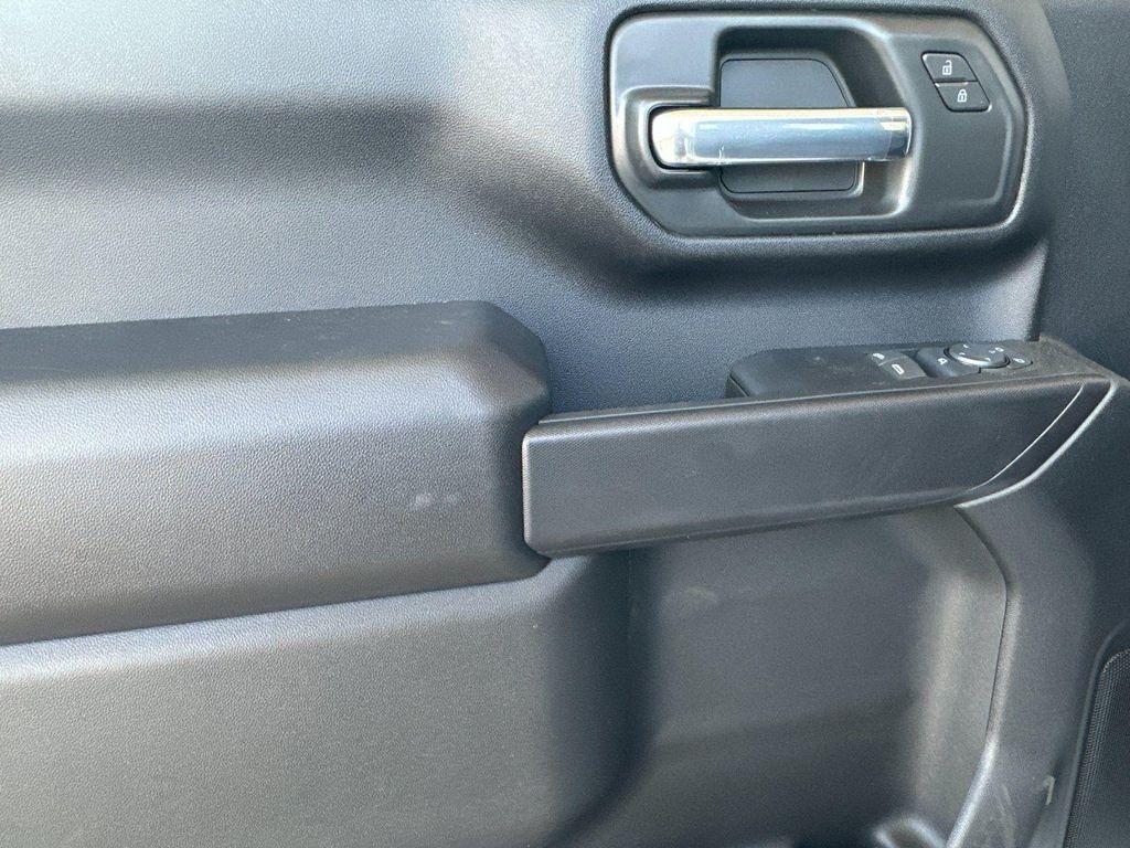 new 2025 GMC Sierra 2500 car, priced at $50,974