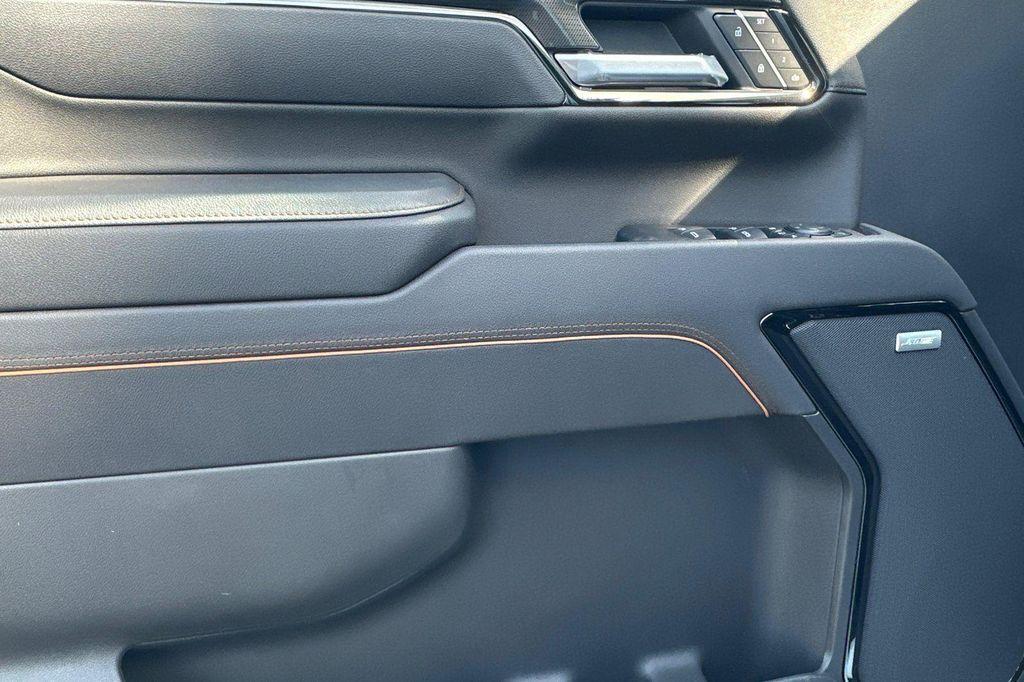 new 2025 GMC Sierra 2500 car, priced at $85,252