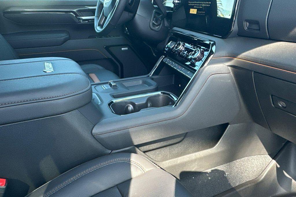 new 2025 GMC Sierra 2500 car, priced at $85,252