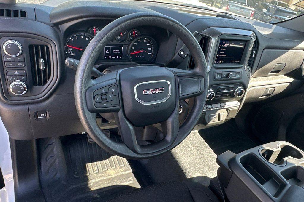 new 2025 GMC Sierra 1500 car, priced at $53,250