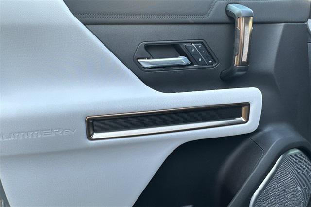 new 2025 GMC HUMMER EV Pickup car, priced at $96,470