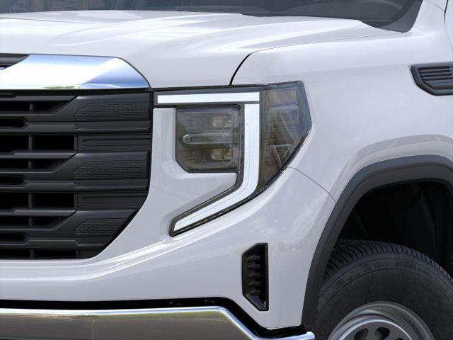 new 2025 GMC Sierra 1500 car, priced at $43,020