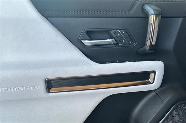 new 2025 GMC HUMMER EV Pickup car, priced at $106,335