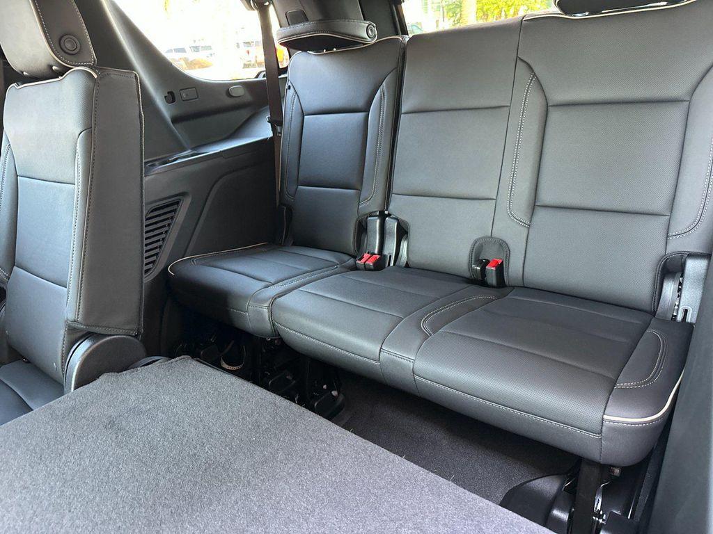 new 2025 GMC Yukon car, priced at $73,280