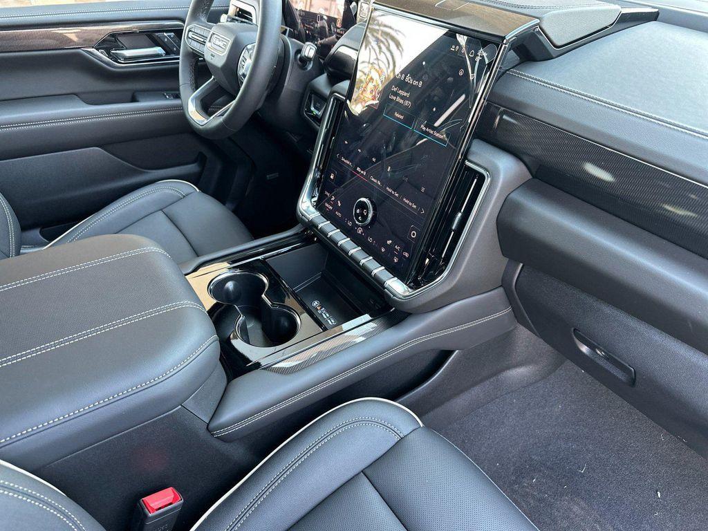 new 2025 GMC Yukon car, priced at $73,280