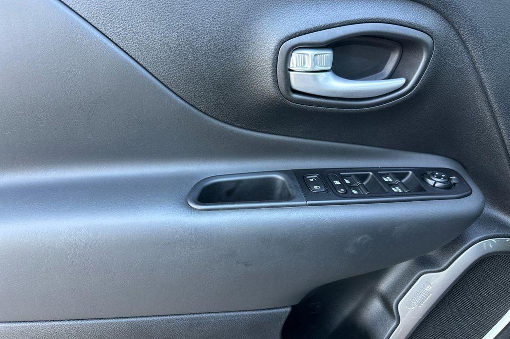 used 2023 Jeep Renegade car, priced at $23,627