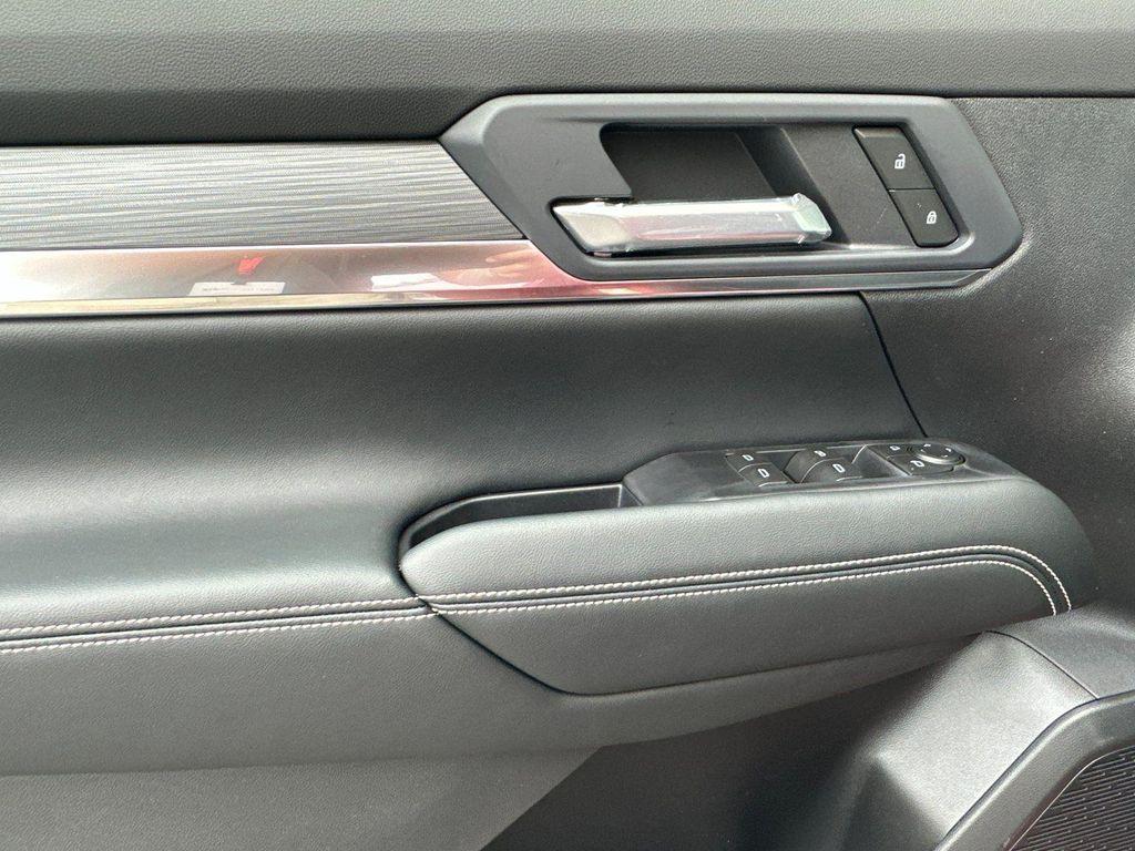 new 2026 GMC Terrain car, priced at $33,035