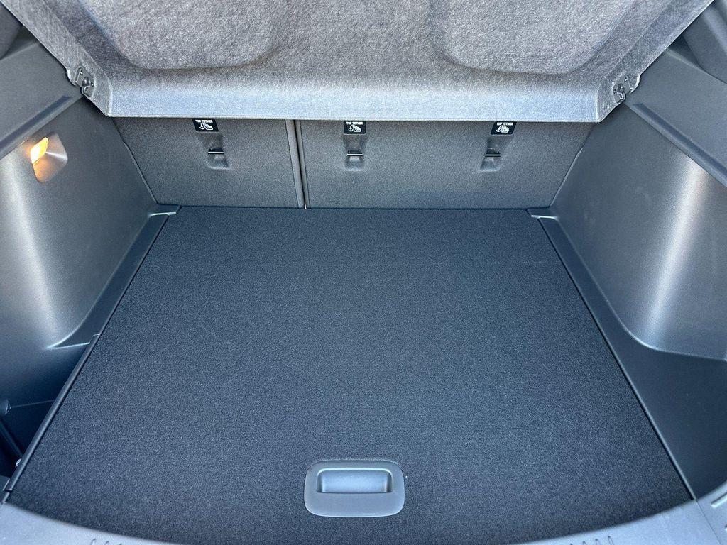 new 2025 Buick Envista car, priced at $22,600