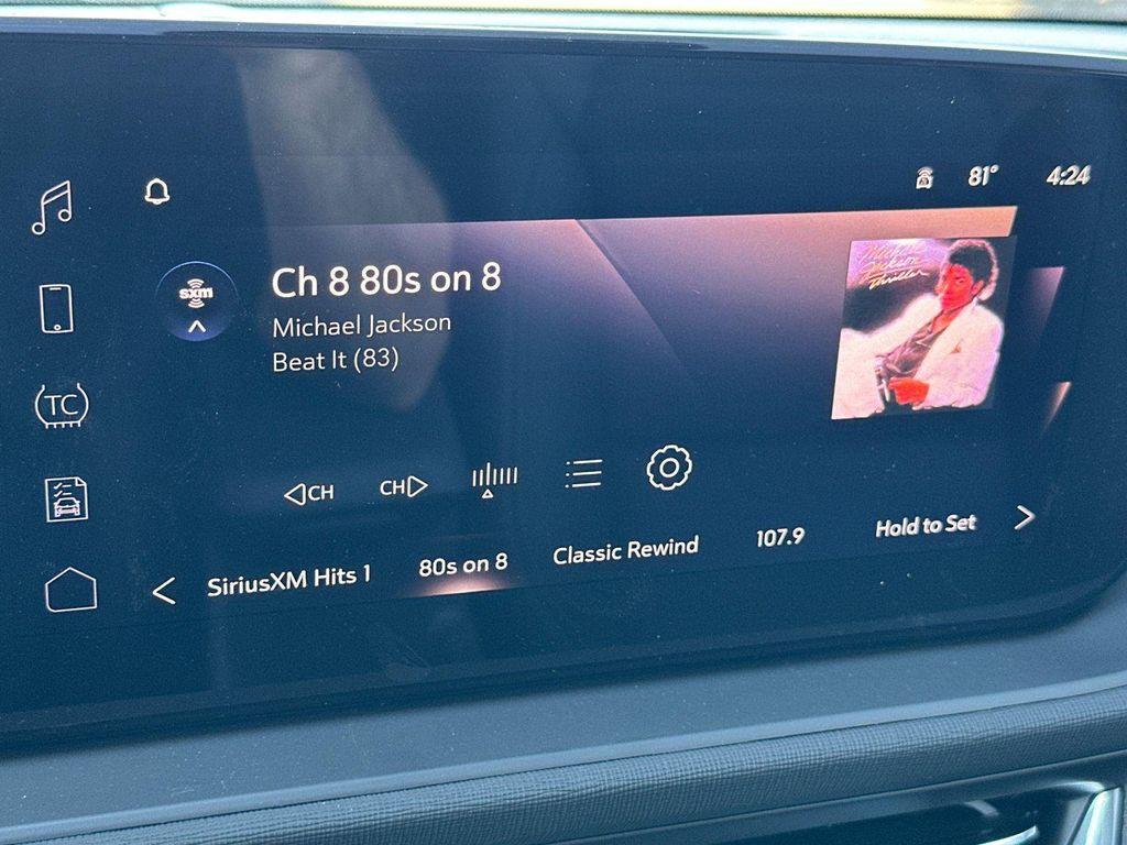 new 2025 Buick Envista car, priced at $22,600