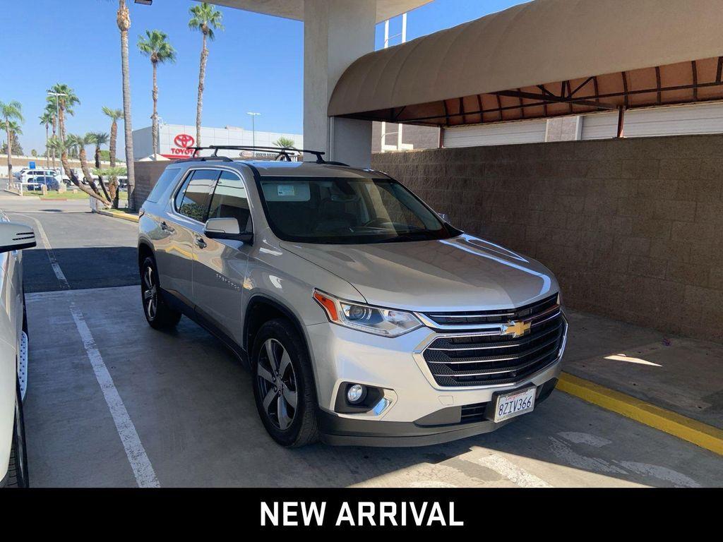 used 2021 Chevrolet Traverse car, priced at $27,490