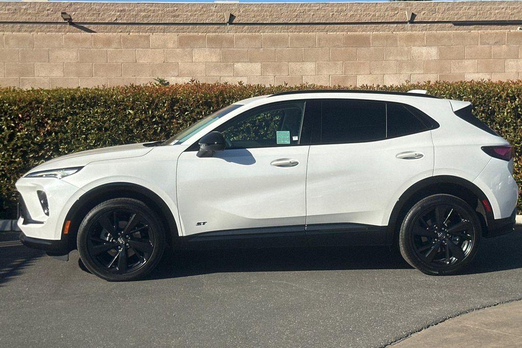 used 2025 Buick Envision car, priced at $36,990