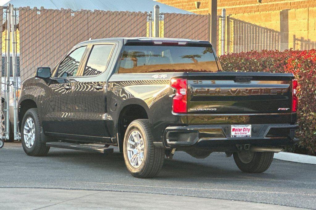 used 2022 Chevrolet Silverado 1500 car, priced at $43,985