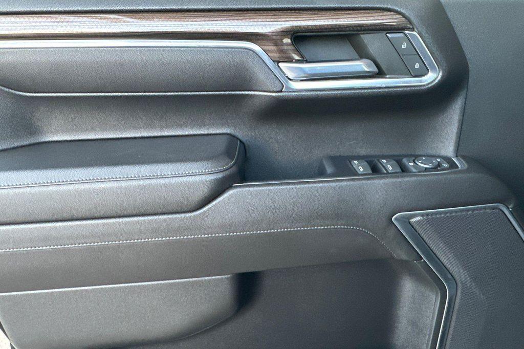 used 2022 Chevrolet Silverado 1500 car, priced at $43,985
