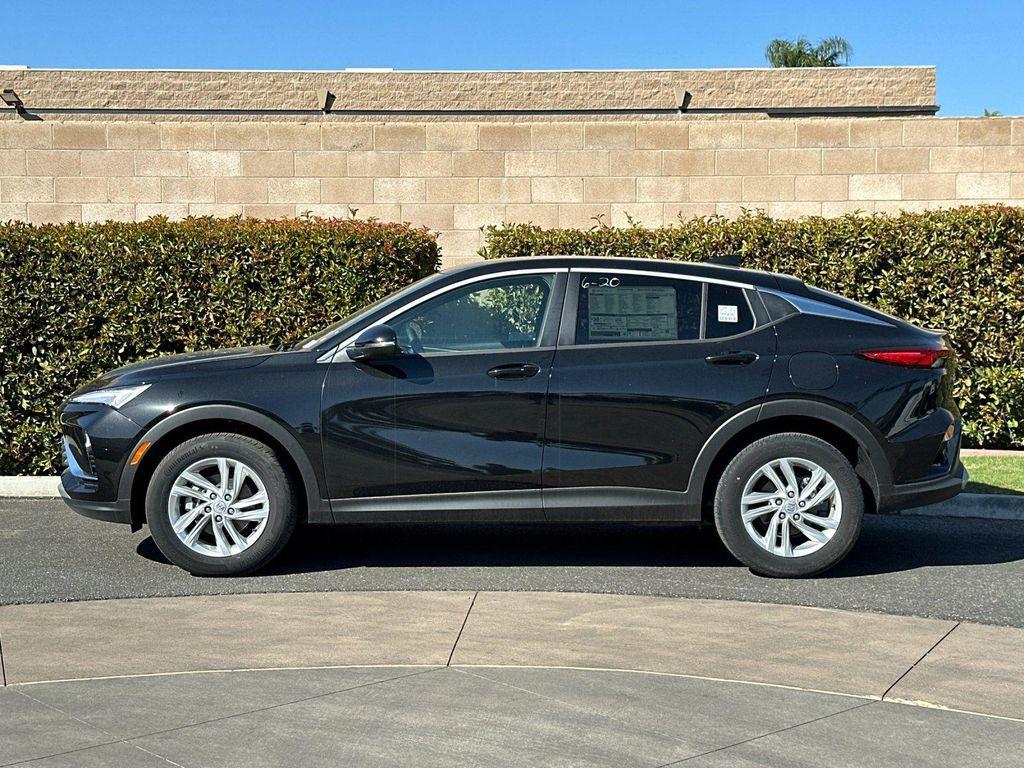 new 2025 Buick Envista car, priced at $25,696