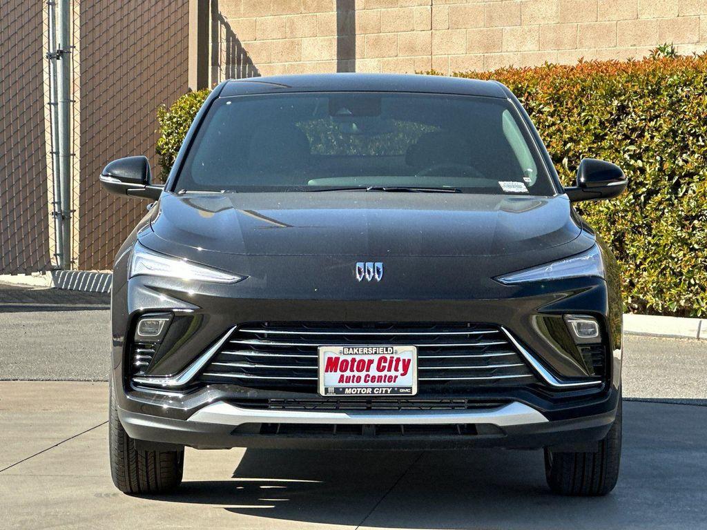 new 2025 Buick Envista car, priced at $25,696