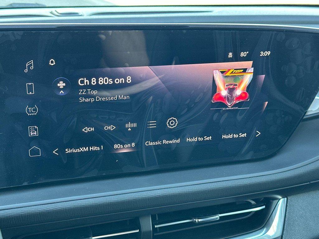 new 2025 Buick Envista car, priced at $25,696