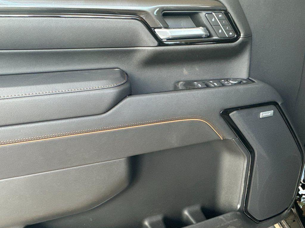 new 2025 GMC Sierra 2500 car, priced at $86,042