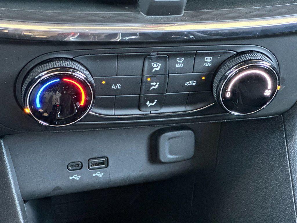 new 2025 Buick Encore GX car, priced at $27,243