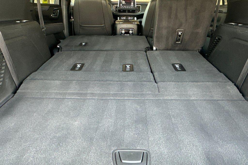 used 2022 GMC Yukon car, priced at $50,995