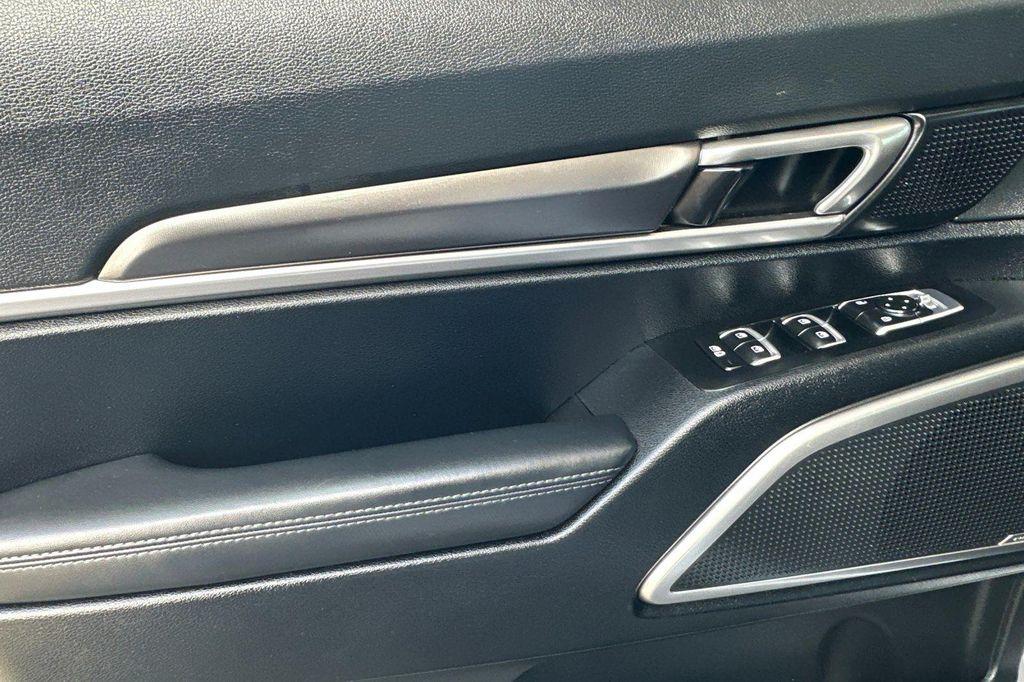 used 2024 Kia Telluride car, priced at $31,590