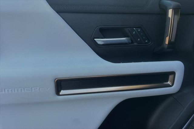 new 2024 GMC HUMMER EV Pickup car, priced at $109,435