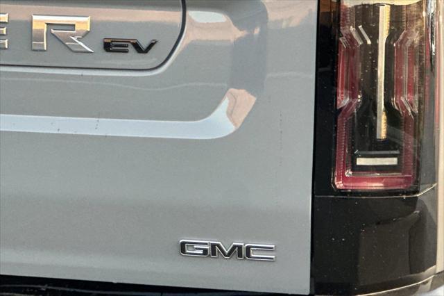 new 2025 GMC HUMMER EV Pickup car, priced at $96,470
