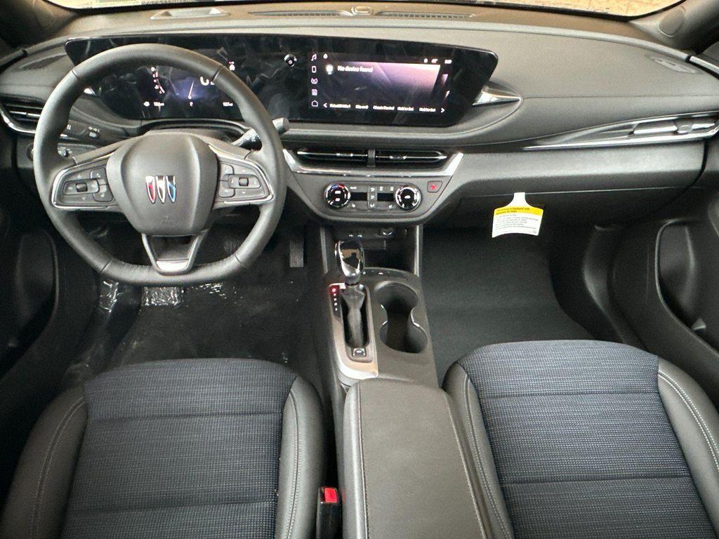 new 2025 Buick Envista car, priced at $25,696