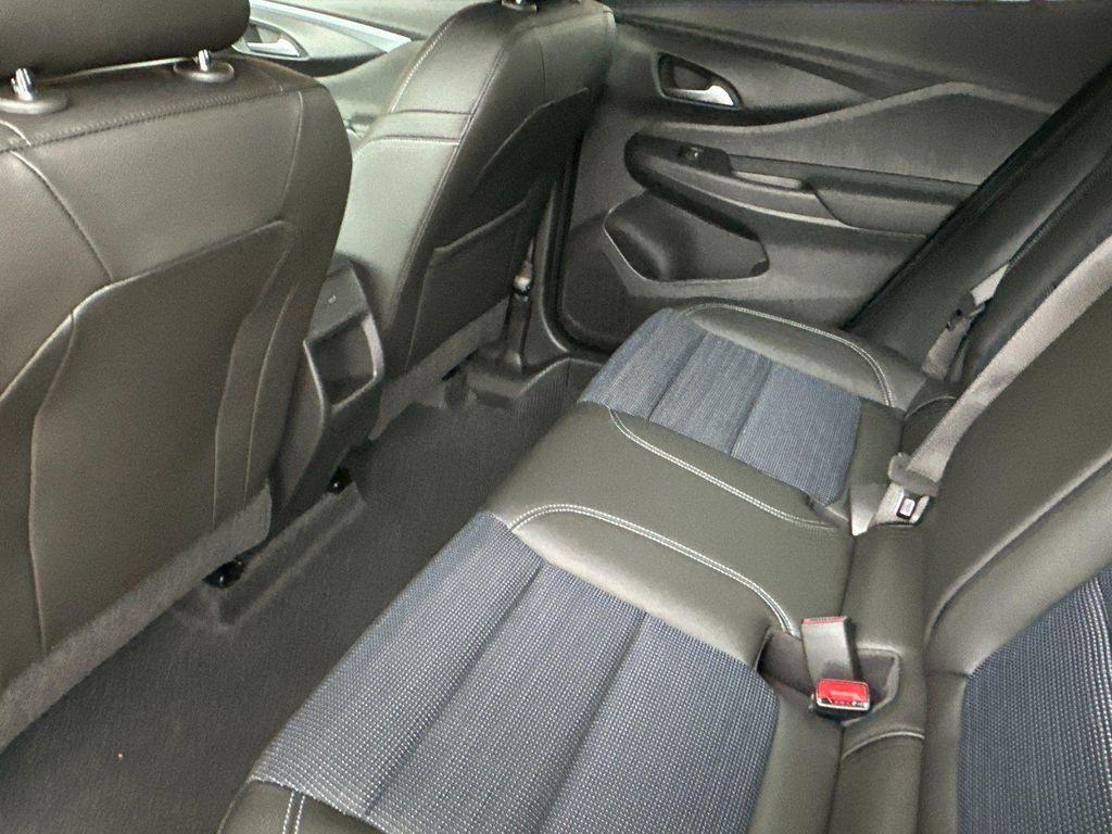 new 2025 Buick Envista car, priced at $25,696