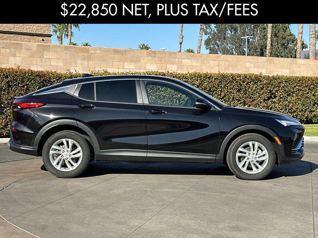 new 2025 Buick Envista car, priced at $23,100