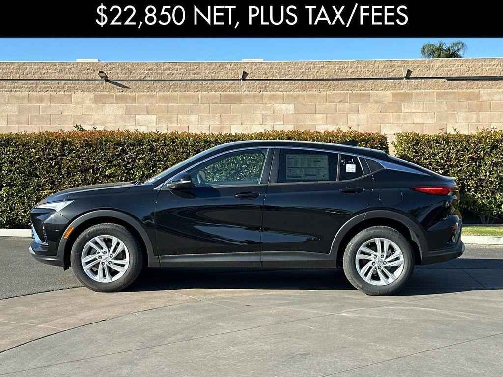 new 2025 Buick Envista car, priced at $23,100