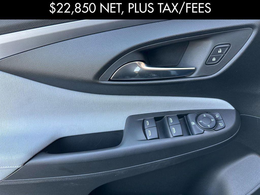new 2025 Buick Envista car, priced at $23,100