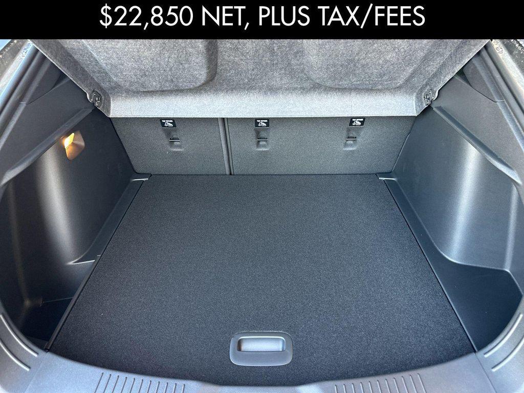 new 2025 Buick Envista car, priced at $23,100