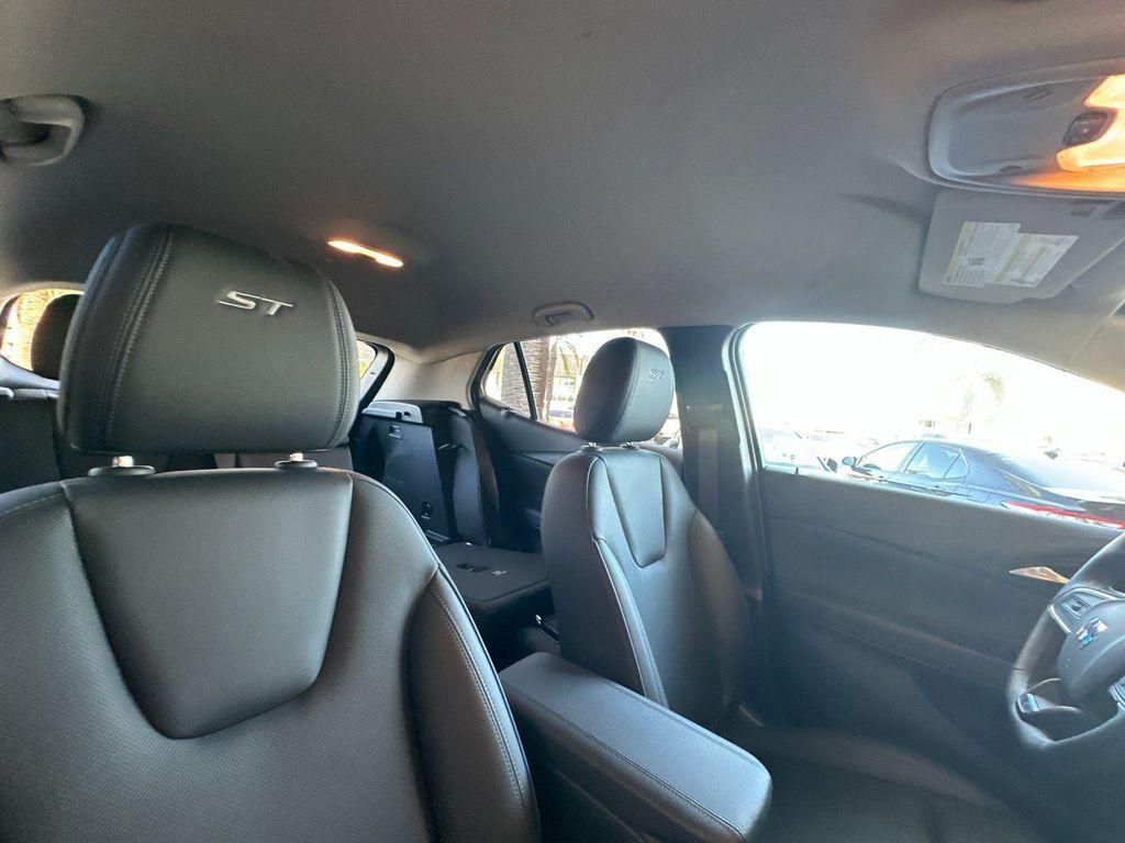 new 2025 Buick Encore GX car, priced at $29,179