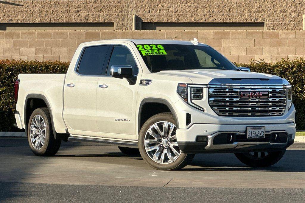 new 2024 GMC Sierra 1500 car, priced at $74,725