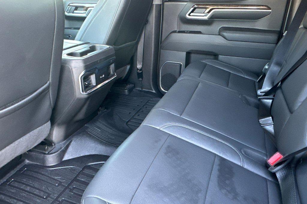 used 2022 GMC Sierra 1500 car, priced at $43,890