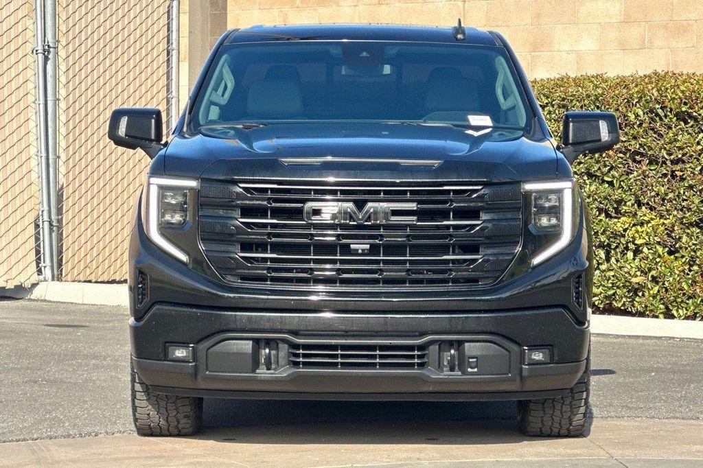 used 2022 GMC Sierra 1500 car, priced at $43,890