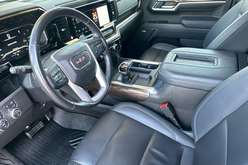 used 2022 GMC Sierra 1500 car, priced at $43,890